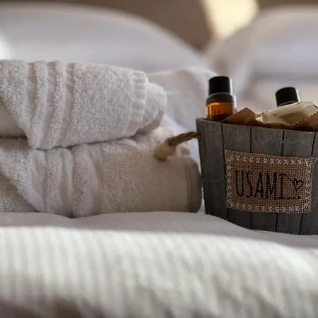 Oda ve Kahvaltı Vigneto - Italian Restaurant & Villa Rosa Di Martinsicuro