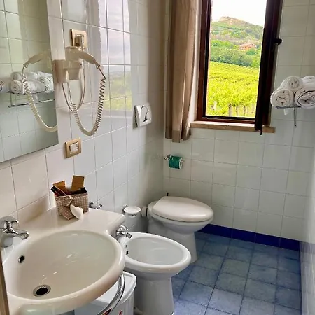 Vigneto - Italian Restaurant & Oda ve Kahvaltı Villa Rosa Di Martinsicuro