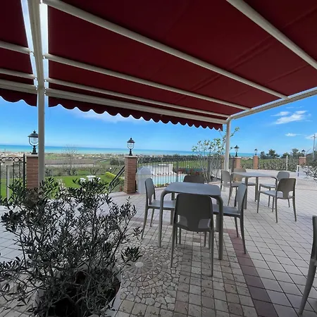 住宿加早餐酒店 Vigneto - Italian Restaurant & Villa Rosa Di Martinsicuro